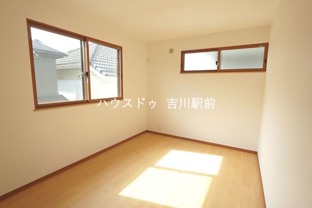 detached 埼玉県吉川市木売１丁目9-4 クレオメデス101