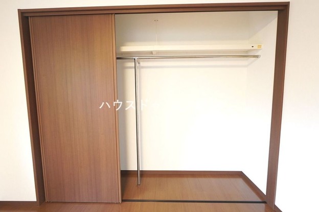 detached 埼玉県吉川市木売１丁目9-4 クレオメデス101