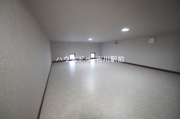 detached 埼玉県吉川市木売１丁目9-4 クレオメデス101