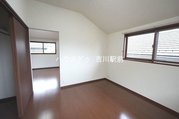 detached 埼玉県吉川市木売１丁目9-4 クレオメデス101