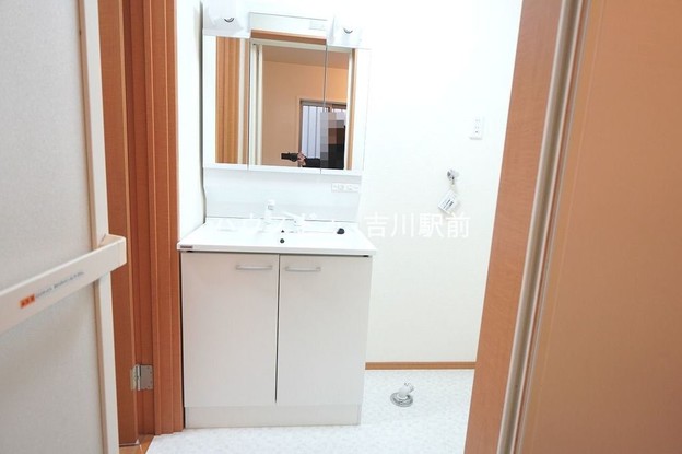 detached 埼玉県吉川市木売１丁目9-4 クレオメデス101