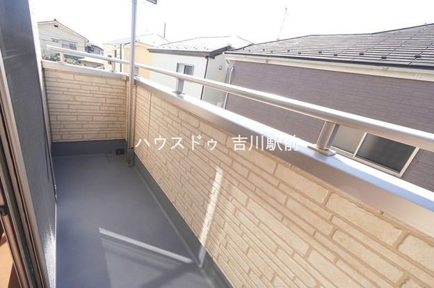 detached 埼玉県吉川市木売１丁目9-4 クレオメデス101