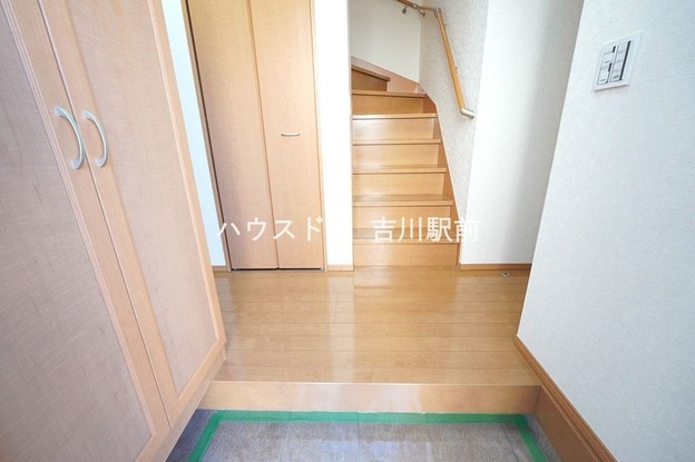 detached 埼玉県吉川市木売１丁目9-4 クレオメデス101