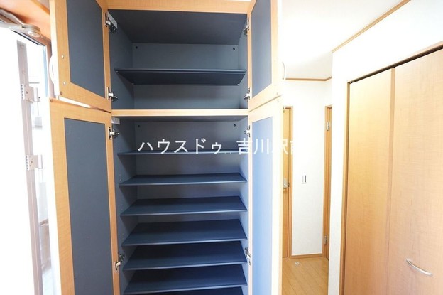 detached 埼玉県吉川市木売１丁目9-4 クレオメデス101