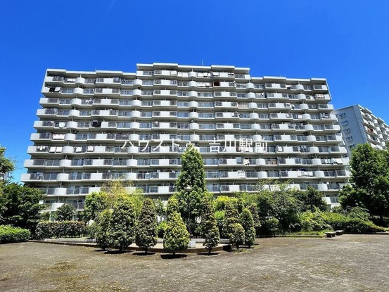 apartment 埼玉県吉川市木売１丁目9-4 クレオメデス101