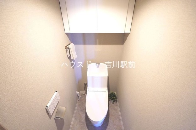 apartment 埼玉県吉川市木売１丁目9-4 クレオメデス101