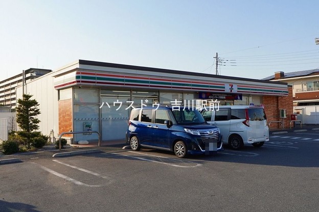 apartment 埼玉県吉川市木売１丁目9-4 クレオメデス101