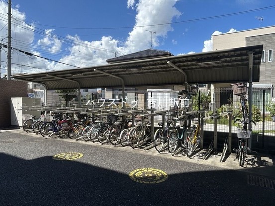 apartment 埼玉県吉川市木売１丁目9-4 クレオメデス101