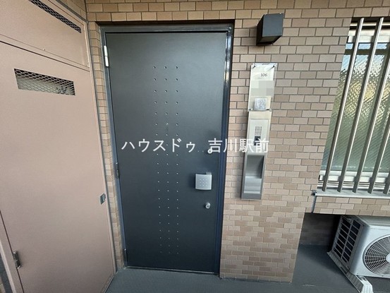 apartment 埼玉県吉川市木売１丁目9-4 クレオメデス101