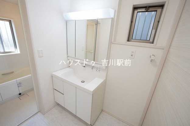 detached 埼玉県吉川市木売１丁目9-4 クレオメデス101