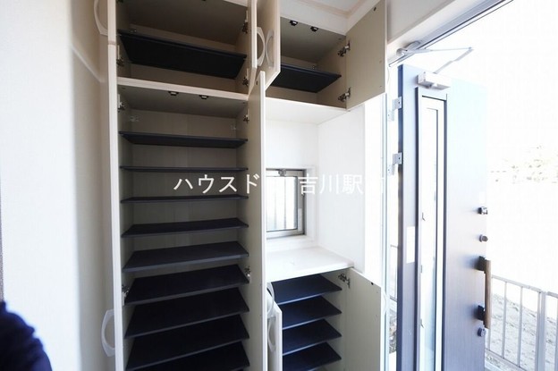 detached 埼玉県吉川市木売１丁目9-4 クレオメデス101