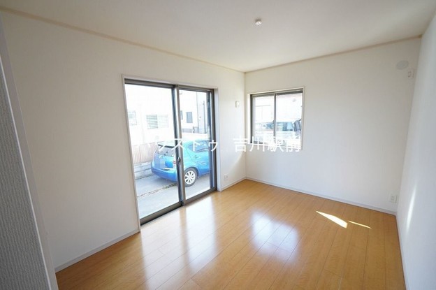 detached 埼玉県吉川市木売１丁目9-4 クレオメデス101