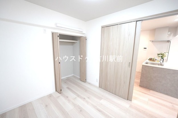 apartment 埼玉県吉川市木売１丁目9-4 クレオメデス101