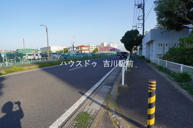 apartment 埼玉県吉川市木売１丁目9-4 クレオメデス101