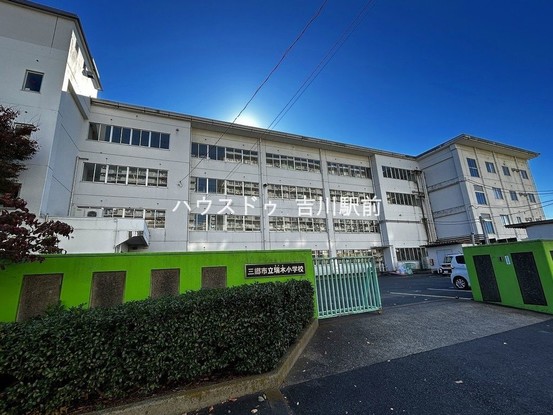 apartment 埼玉県吉川市木売１丁目9-4 クレオメデス101