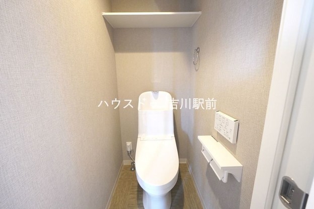 apartment 埼玉県吉川市木売１丁目9-4 クレオメデス101