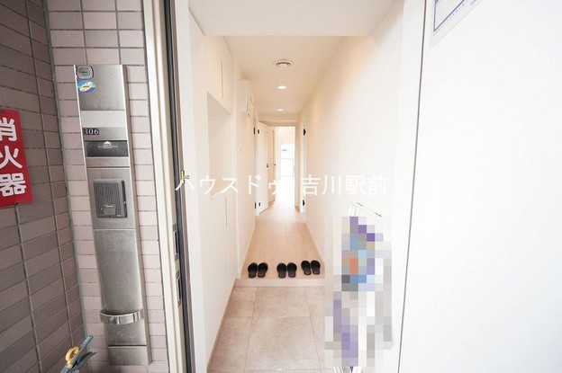 apartment 埼玉県吉川市木売１丁目9-4 クレオメデス101