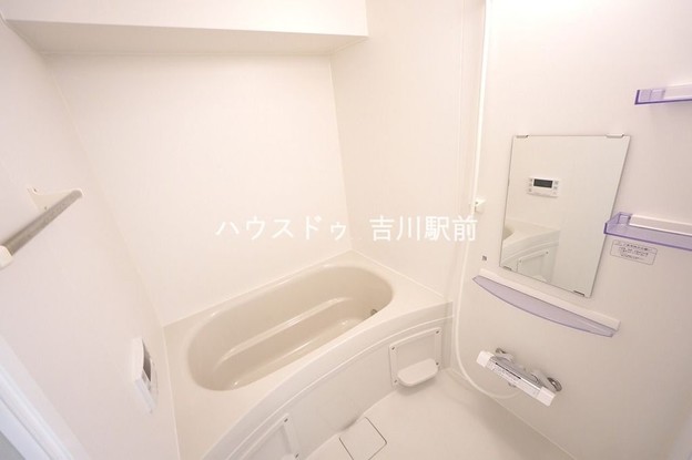 apartment 埼玉県吉川市木売１丁目9-4 クレオメデス101