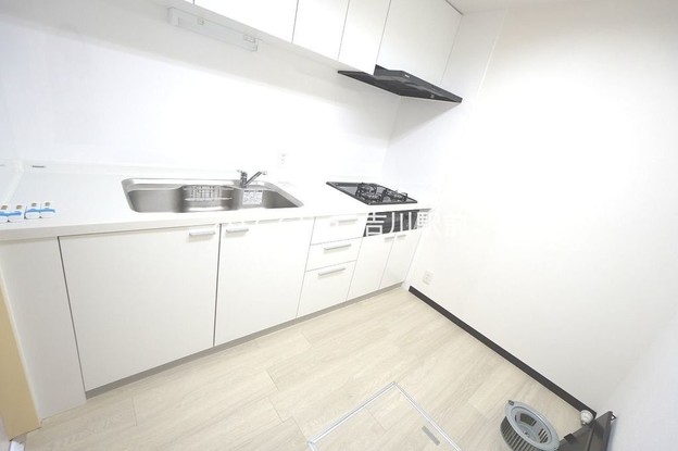 apartment 埼玉県吉川市木売１丁目9-4 クレオメデス101