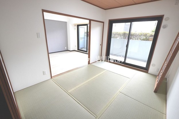 apartment 埼玉県吉川市木売１丁目9-4 クレオメデス101