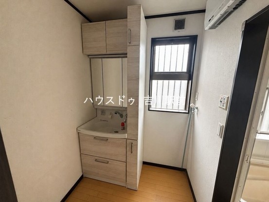 detached 埼玉県吉川市木売１丁目9-4 クレオメデス101