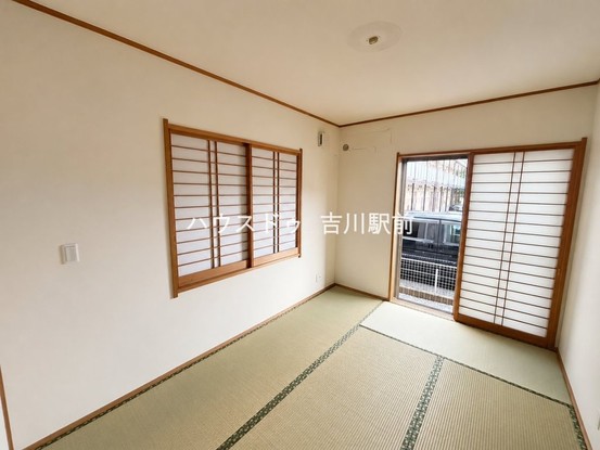 detached 埼玉県吉川市木売１丁目9-4 クレオメデス101
