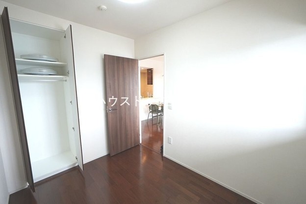 apartment 埼玉県吉川市木売１丁目9-4 クレオメデス101