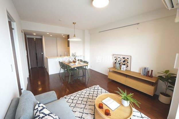apartment 埼玉県吉川市木売１丁目9-4 クレオメデス101