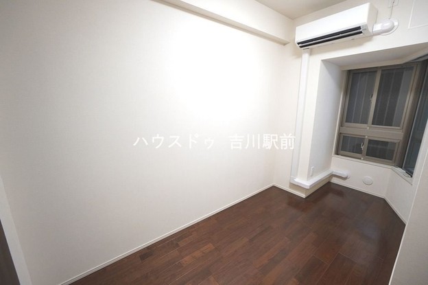 apartment 埼玉県吉川市木売１丁目9-4 クレオメデス101