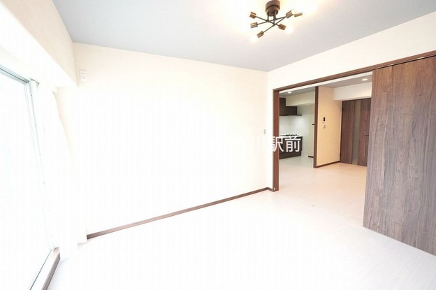 apartment 埼玉県吉川市木売１丁目9-4 クレオメデス101