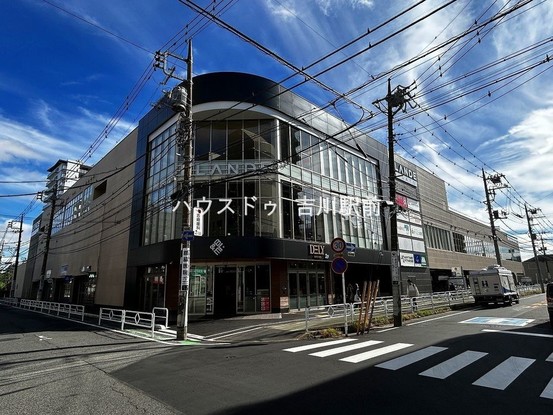 apartment 埼玉県吉川市木売１丁目9-4 クレオメデス101