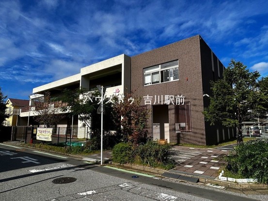 apartment 埼玉県吉川市木売１丁目9-4 クレオメデス101