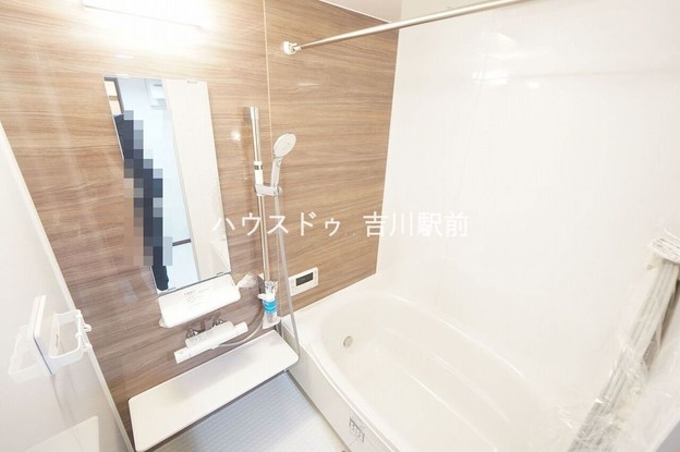 apartment 埼玉県吉川市木売１丁目9-4 クレオメデス101