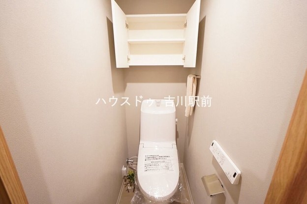 apartment 埼玉県吉川市木売１丁目9-4 クレオメデス101