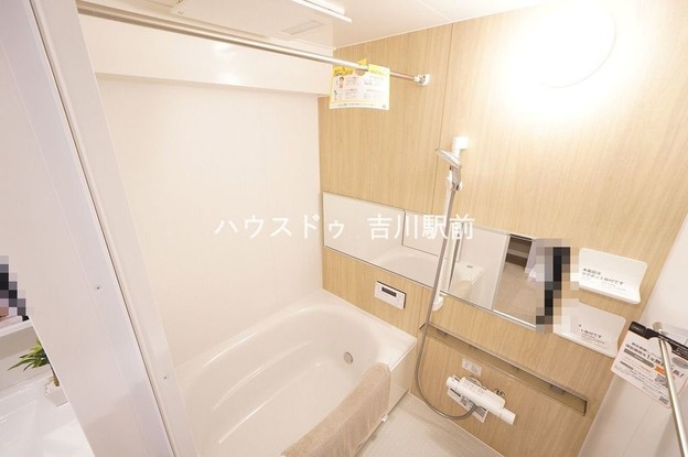 apartment 埼玉県吉川市木売１丁目9-4 クレオメデス101