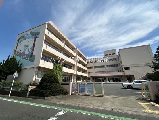 apartment 埼玉県吉川市木売１丁目9-4 クレオメデス101