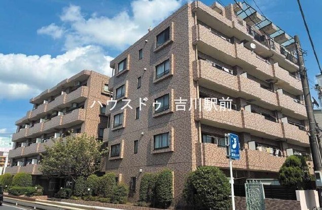 apartment 埼玉県吉川市木売１丁目9-4 クレオメデス101