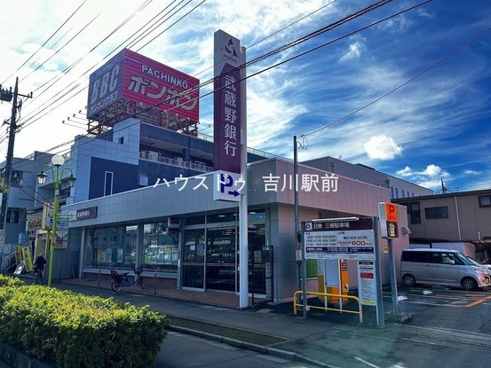 apartment 埼玉県吉川市木売１丁目9-4 クレオメデス101