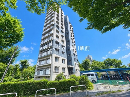 apartment 埼玉県吉川市木売１丁目9-4 クレオメデス101