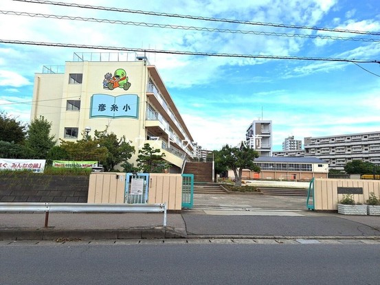 apartment 埼玉県吉川市木売１丁目9-4 クレオメデス101