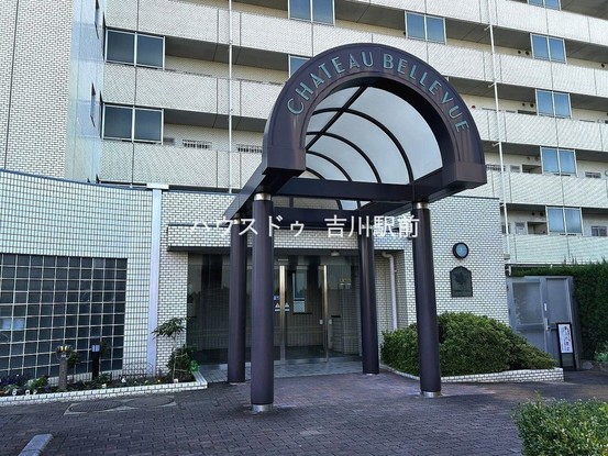 apartment 埼玉県吉川市木売１丁目9-4 クレオメデス101