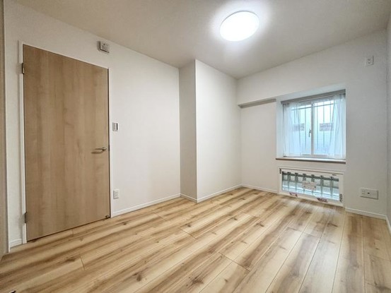 apartment 神奈川県横浜市神奈川区鶴屋町３丁目３２番地１３