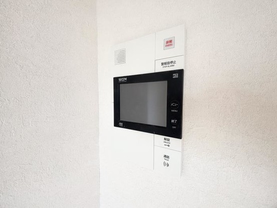 apartment 神奈川県横浜市神奈川区鶴屋町３丁目３２番地１３