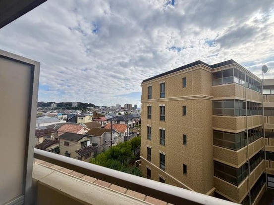 apartment 神奈川県横浜市神奈川区鶴屋町３丁目３２番地１３