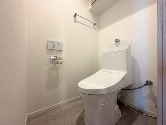 apartment 神奈川県横浜市神奈川区鶴屋町３丁目３２番地１３