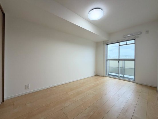 apartment 神奈川県横浜市神奈川区鶴屋町３丁目３２番地１３