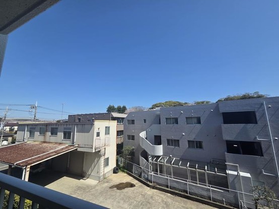 apartment 神奈川県横浜市神奈川区鶴屋町３丁目３２番地１３