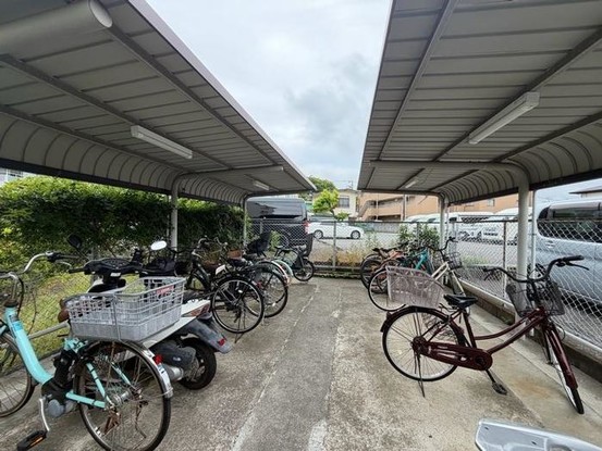 apartment 神奈川県横浜市神奈川区鶴屋町３丁目３２番地１３