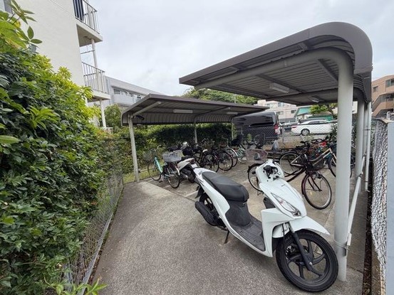 apartment 神奈川県横浜市神奈川区鶴屋町３丁目３２番地１３
