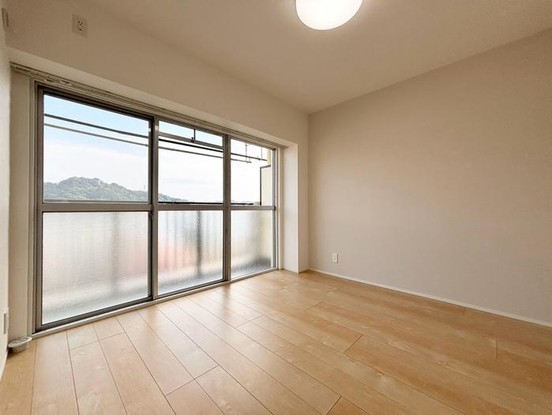 apartment 神奈川県横浜市神奈川区鶴屋町３丁目３２番地１３